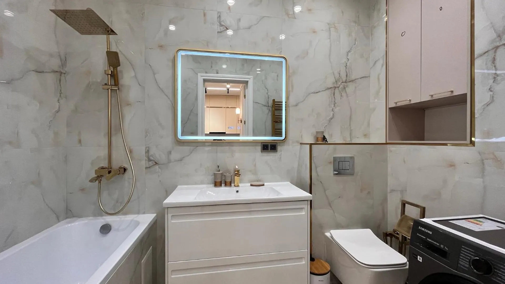 Apartment Совершенство Меридиан 153 & Питьевая Вода В Подарок Almaty