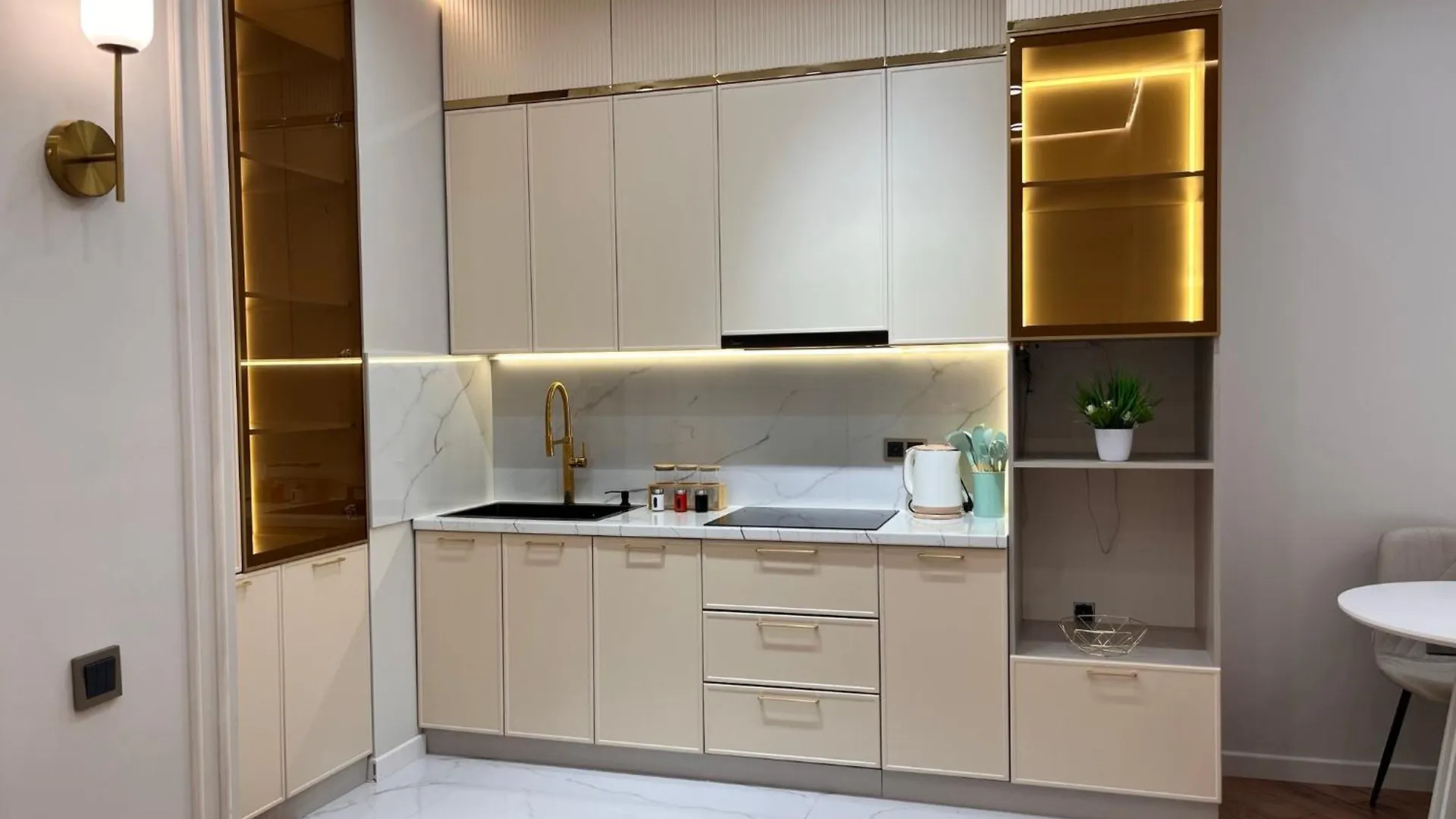 Apartment Совершенство Меридиан 153 & Питьевая Вода В Подарок Almaty